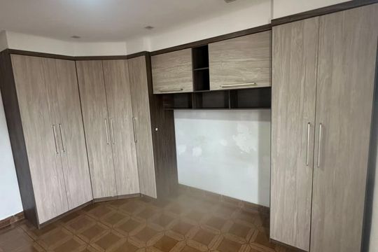Quarto de apartamento à venda com 1 quarto, 49m² em Conjunto Habitacional Vinte e Um de Abril, São Bernardo do Campo