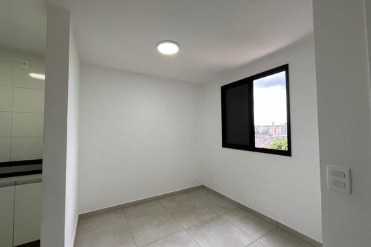 Sala de apartamento para alugar com 1 quarto, 33m² em Vila Santa Edwiges, São Paulo