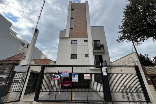Fachada de apartamento para alugar com 1 quarto, 33m² em Vila Santa Edwiges, São Paulo