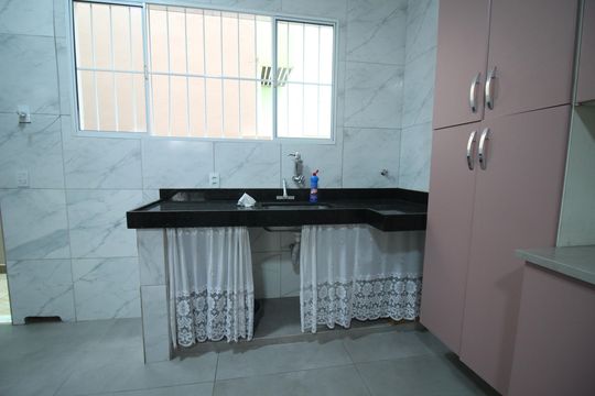 Cozinha de casa à venda com 4 quartos, 1000m² em Novo Eldorado, Contagem