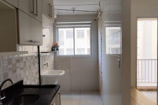 Cozinha de apartamento à venda com 2 quartos, 43m² em Jardim Lourdes, São Paulo