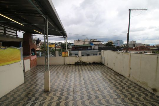 Terraço de casa à venda com 4 quartos, 110m² em Olaria, Rio de Janeiro