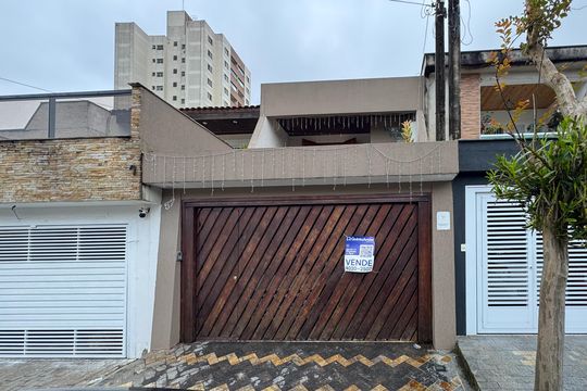 Fachada de casa à venda com 3 quartos, 154m² em Vila Damasio, São Bernardo do Campo
