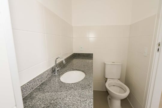 Banheiro da Suíte de apartamento para alugar com 3 quartos, 105m² em Palmeiras, Belo Horizonte