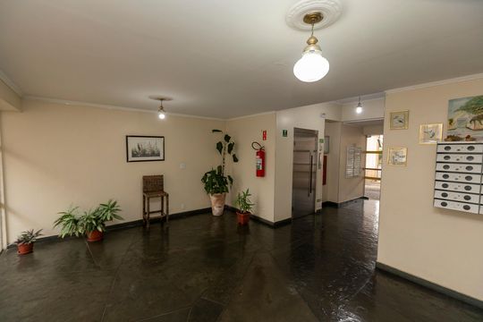 HALL DE ENTRADA de apartamento para alugar com 1 quarto, 65m² em Taquaral, Campinas
