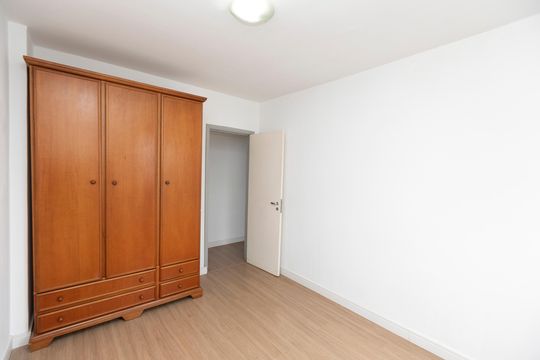 QUARTO Nº 1 de apartamento para alugar com 1 quarto, 65m² em Taquaral, Campinas