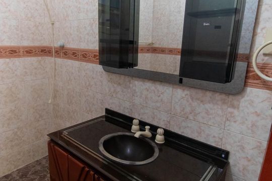 Banheiro Social de casa de condomínio para alugar com 2 quartos, 95m² em Barro Vermelho, São Gonçalo
