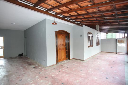 Varanda de casa para alugar com 3 quartos, 120m² em Eldorado, Contagem