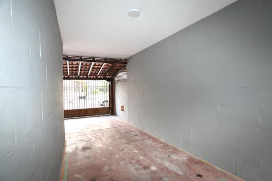 Garagem de casa para alugar com 3 quartos, 120m² em Eldorado, Contagem