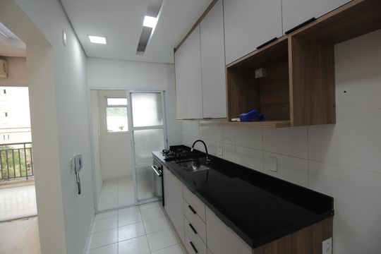 Cozinha e Área de Serviço de apartamento para alugar com 2 quartos, 62m² em Areia Branca, Santos