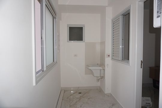 Apartamento para alugar com 4 quartos, 133m² em Jardim Santa Barbara, Embu das Artes