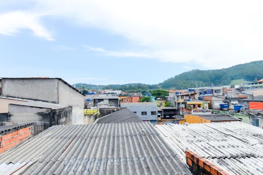 Vista Quarto 1  de casa para alugar com 3 quartos, 90m² em Parque Santos Dumont, Guarulhos