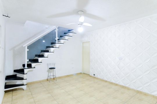 Casa para alugar com 3 quartos, 90m² em Parque Santos Dumont, Guarulhos