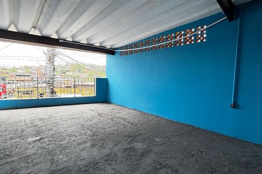 Quintal de casa para alugar com 1 quarto, 30m² em Condomínio Maracanã, Santo André