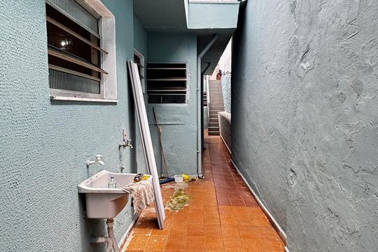 Quintal - Area de Serviço de casa para alugar com 1 quarto, 30m² em Condomínio Maracanã, Santo André