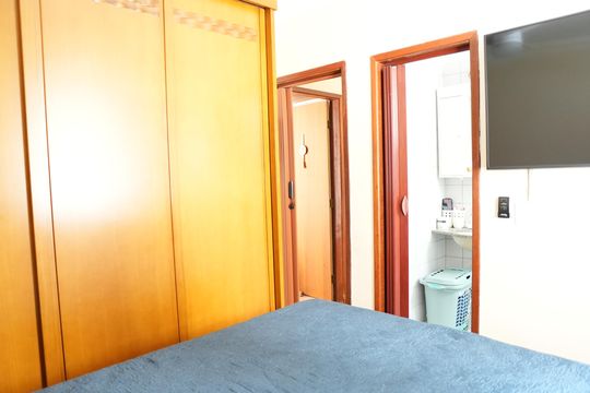Apartamento à venda com 3 quartos, 60m² em Buritis, Belo Horizonte