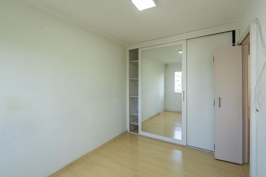 Quarto de apartamento para alugar com 3 quartos, 80m² em Jardim Patente, São Paulo