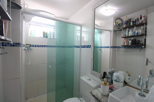 Banheiro de apartamento para alugar com 2 quartos, 60m² em Pechincha, Rio de Janeiro