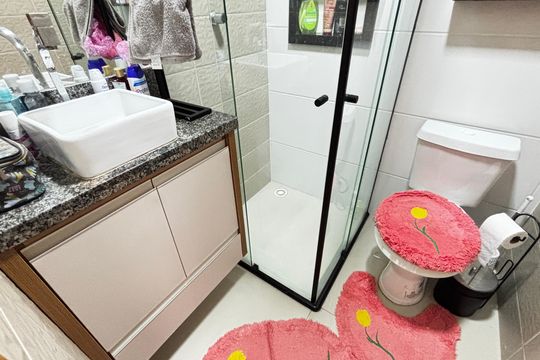 Banheiro da Suíte de apartamento à venda com 3 quartos, 199m² em Vila Scarpelli, Santo André
