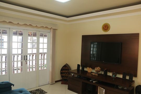 Casa para alugar com 2 quartos, 91m² em Luz, Nova Iguaçu