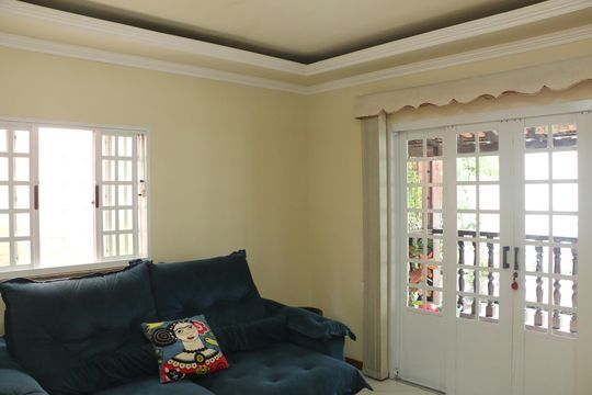 Sala de casa para alugar com 2 quartos, 91m² em Luz, Nova Iguaçu