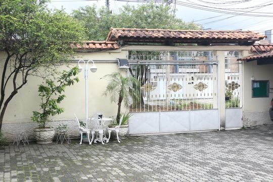Entrada de casa para alugar com 2 quartos, 91m² em Luz, Nova Iguaçu