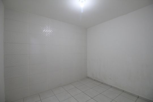 Sala/Cozinha de casa para alugar com 2 quartos, 50m² em Jardim Irapua, Taboão da Serra