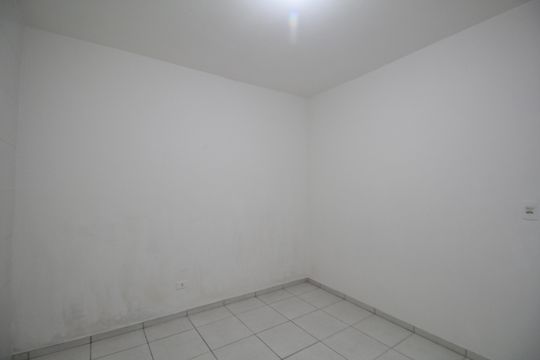Quarto 1 de casa para alugar com 2 quartos, 50m² em Jardim Irapua, Taboão da Serra