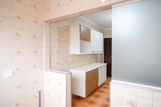Área de serviço de apartamento para alugar com 3 quartos, 96m² em Vila Mariza, São Bernardo do Campo
