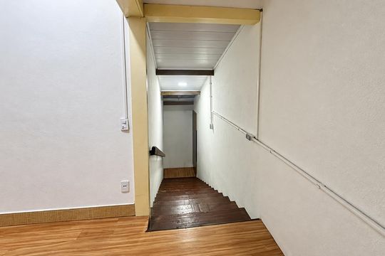 Corredor de casa para alugar com 1 quarto, 100m² em Aberta dos Morros, Porto Alegre