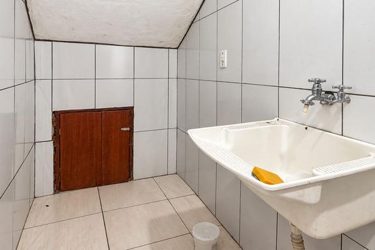 Área de serviço de casa para alugar com 1 quarto, 100m² em Aberta dos Morros, Porto Alegre