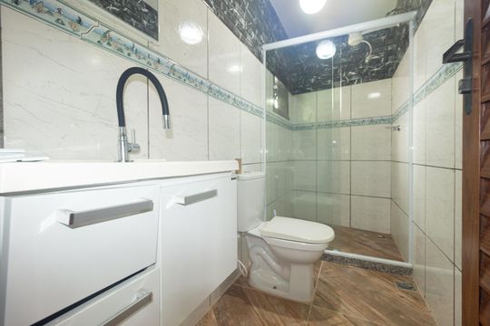 Banheiro da Suíte 2 de casa para alugar com 2 quartos, 100m² em Campo Grande, Rio de Janeiro