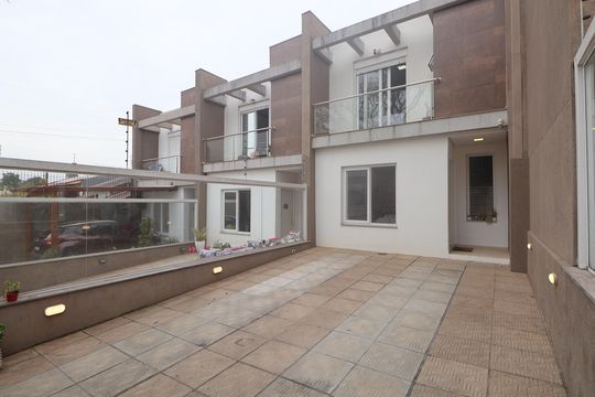 Área externa de casa para alugar com 3 quartos, 80m² em Nossa Senhora das Gracas, Canoas