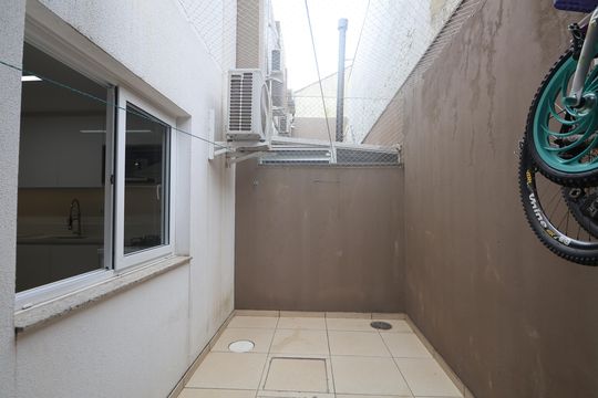 Área externa de casa para alugar com 3 quartos, 80m² em Nossa Senhora das Gracas, Canoas