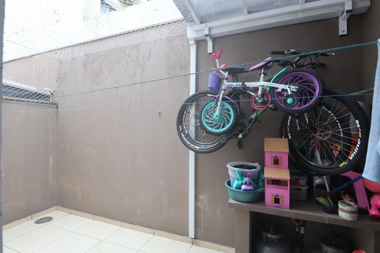 Área externa de casa para alugar com 3 quartos, 80m² em Nossa Senhora das Gracas, Canoas