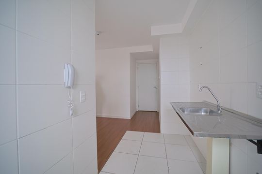 Cozinha de apartamento para alugar com 2 quartos, 48m² em Vila Penteado, São Paulo