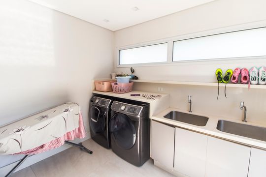 Área de Serviço de casa de condomínio à venda com 4 quartos, 1960m² em Residencial Tambore, Barueri