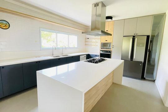 Cozinha de casa de condomínio para alugar com 6 quartos, 368m² em Parque Sao Paulo, Cotia