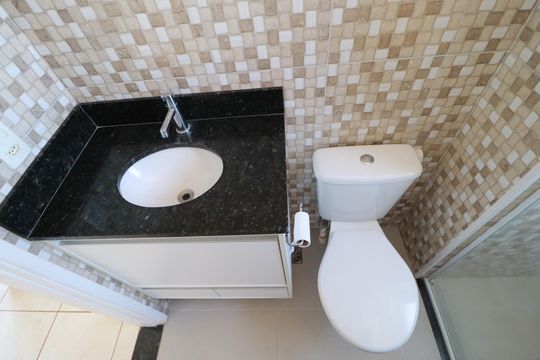 Banheiro  de apartamento para alugar com 1 quarto, 49m² em Campos Elísios, Ribeirão Preto