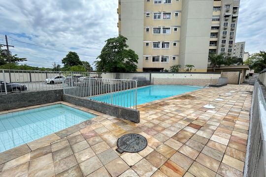Área comum - Piscina de apartamento à venda com 2 quartos, 135m² em Jardim Sulacap, Rio de Janeiro