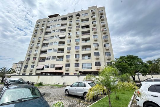 Fachada do bloco de apartamento à venda com 2 quartos, 135m² em Jardim Sulacap, Rio de Janeiro