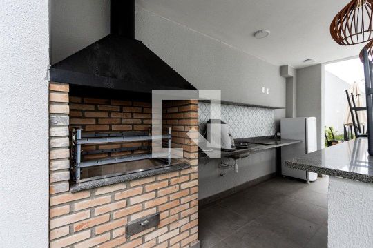 Área comum - Churrasqueira de apartamento para alugar com 1 quarto, 28m² em Bom Retiro, São Paulo