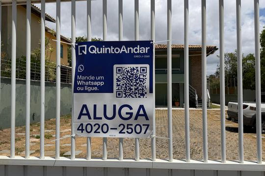 Placa de apartamento para alugar com 2 quartos, 80m² em Praia do Flamengo, Salvador