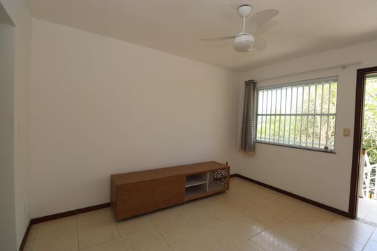 Sala de apartamento para alugar com 2 quartos, 80m² em Praia do Flamengo, Salvador