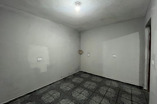 Quarto de casa para alugar com 1 quarto, 30m² em Jaraguá, São Paulo