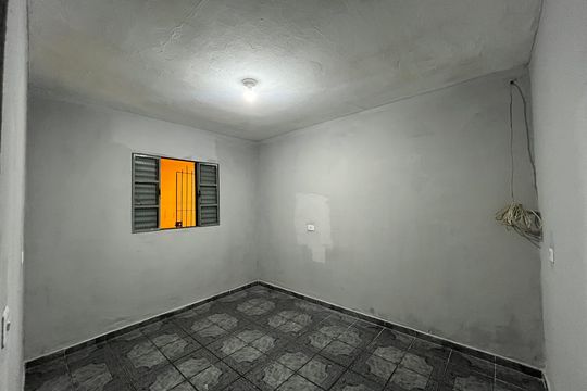 Quarto de casa para alugar com 1 quarto, 30m² em Jaraguá, São Paulo