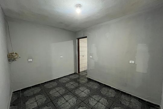 Quarto de casa para alugar com 1 quarto, 30m² em Jaraguá, São Paulo