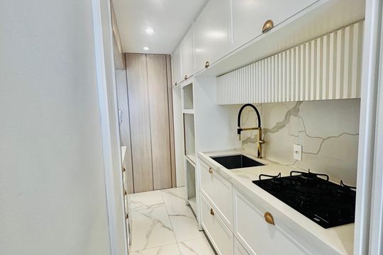 Cozinha  de apartamento à venda com 1 quarto, 69m² em Residencial Zero (tambore), Barueri