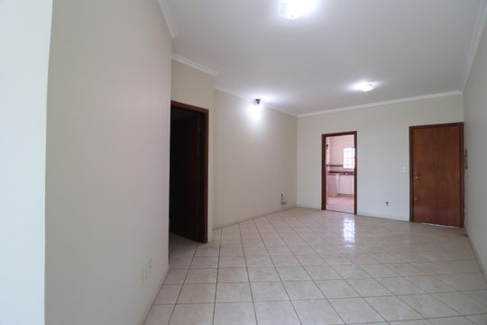 Apartamento para alugar com 3 quartos, 100m² em Santa Mônica, Uberlândia