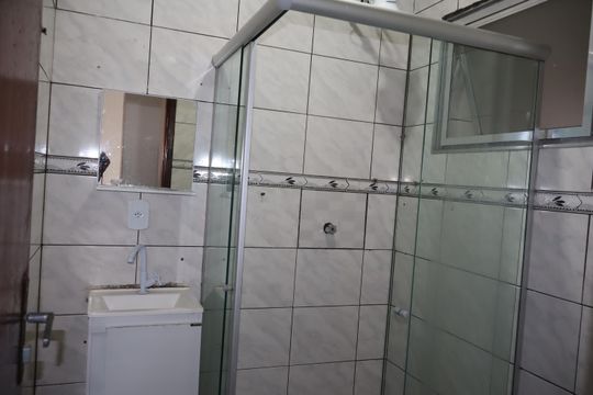 Banheiro de apartamento para alugar com 2 quartos, 65m² em Fazenda da Juta, São Paulo